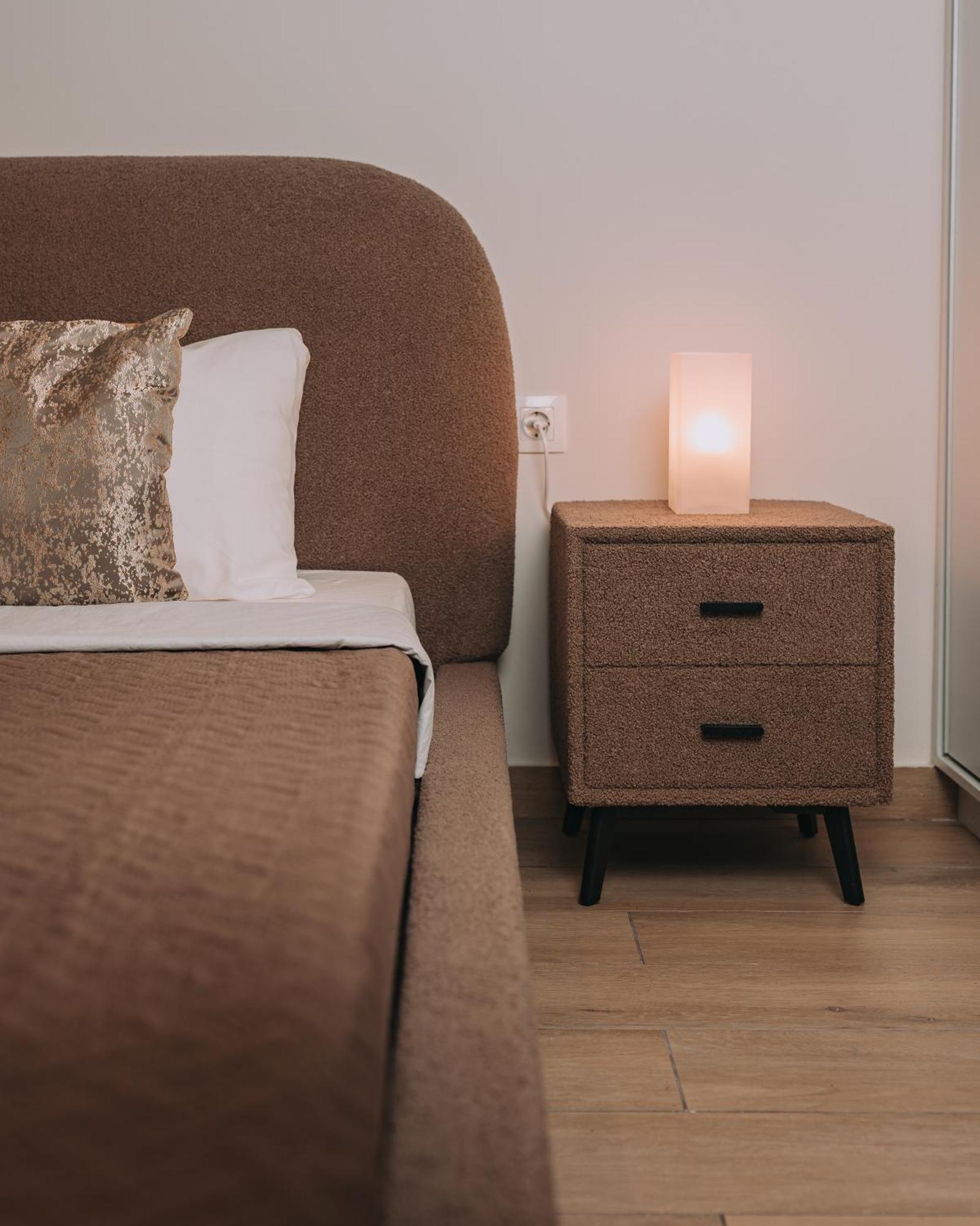 Cozy New Apartment Nearby Metro Афины Экстерьер фото