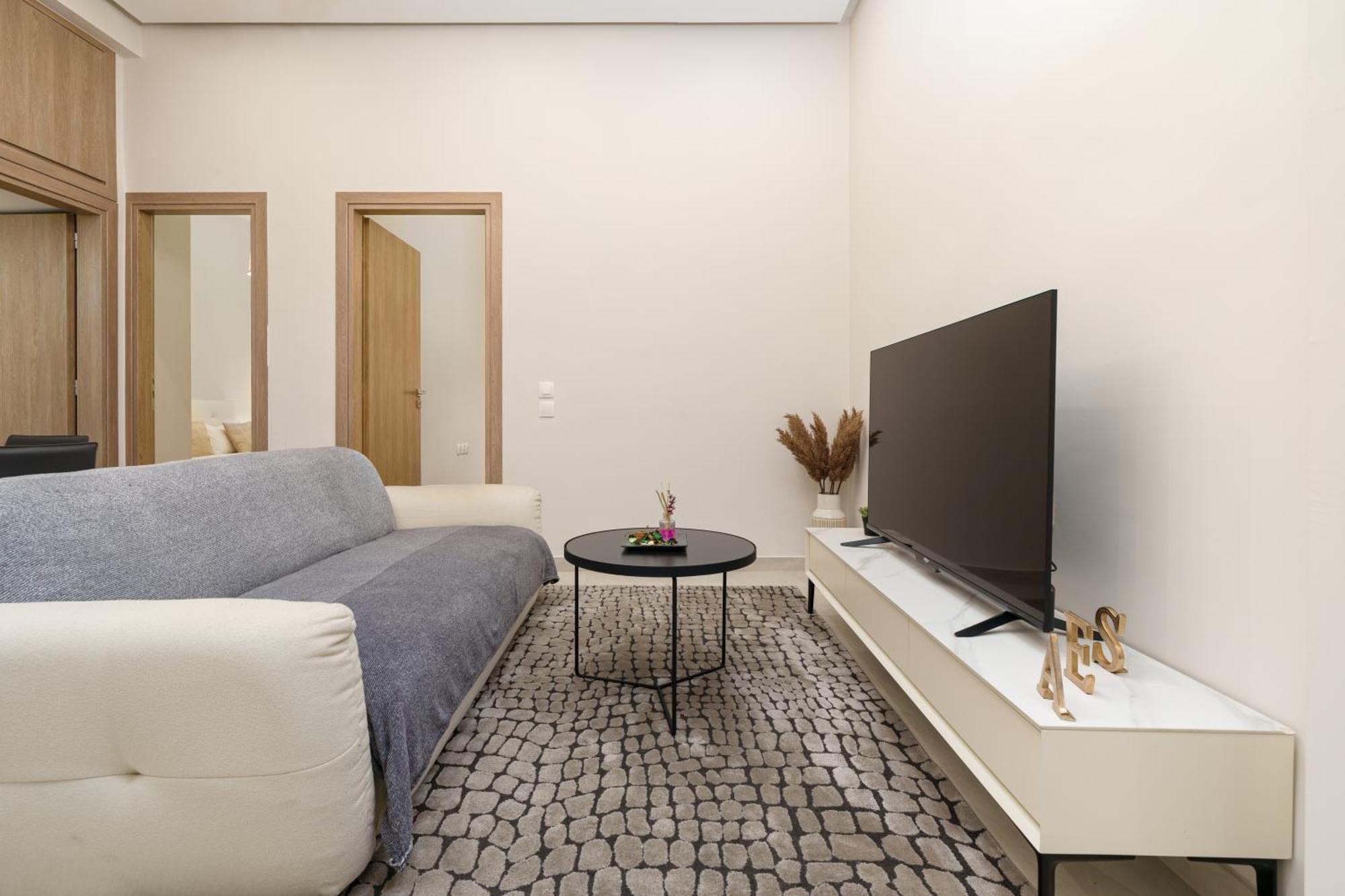 Cozy New Apartment Nearby Metro Афины Экстерьер фото